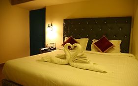 Zingle Stay Airport Hotel
